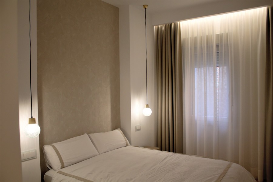 Habitación secundaria con vestidor