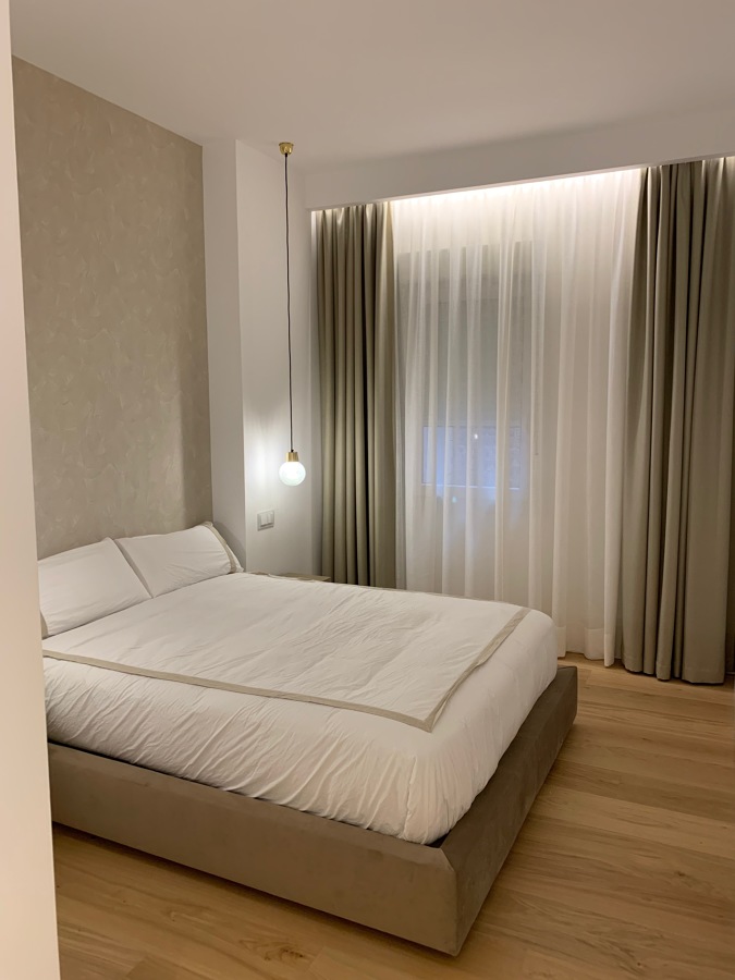 Habitación secundaria con vestidor