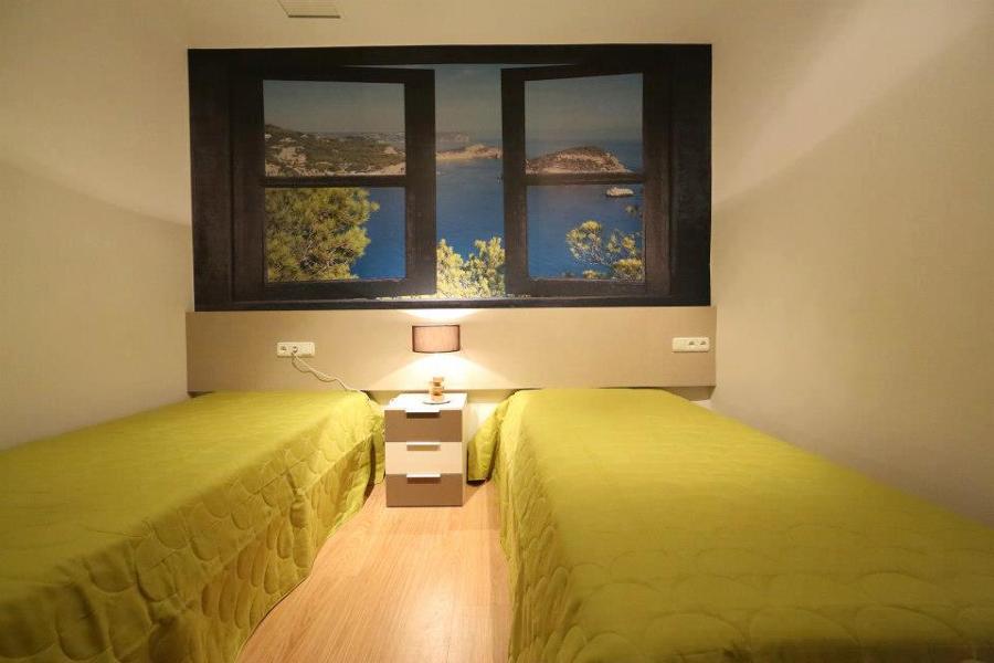 Habitación singular, dotada de elemento decorativo 