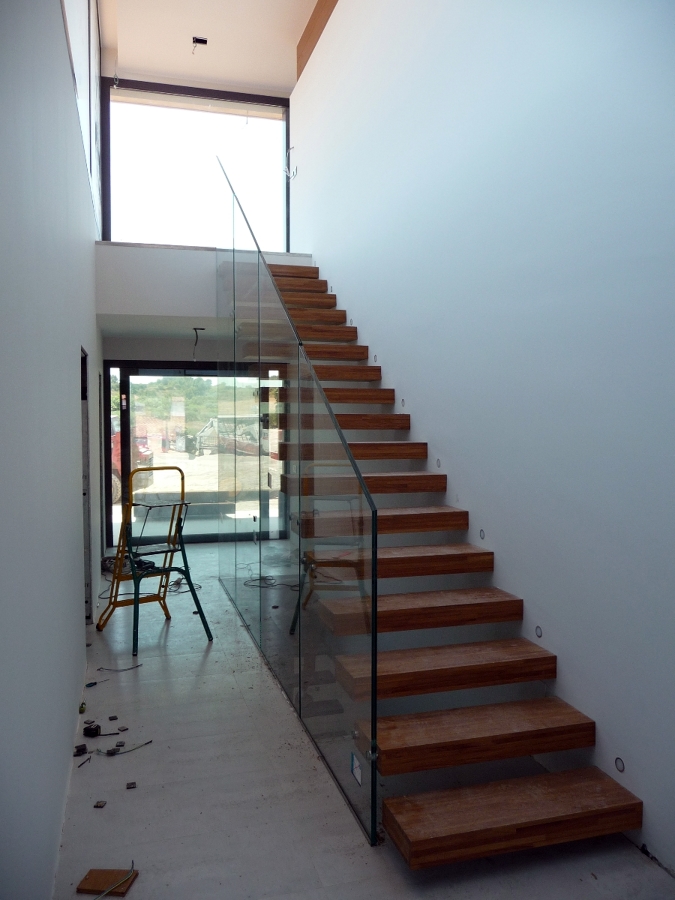 HABITATGE UNIFAMILIAR AÏLLAT