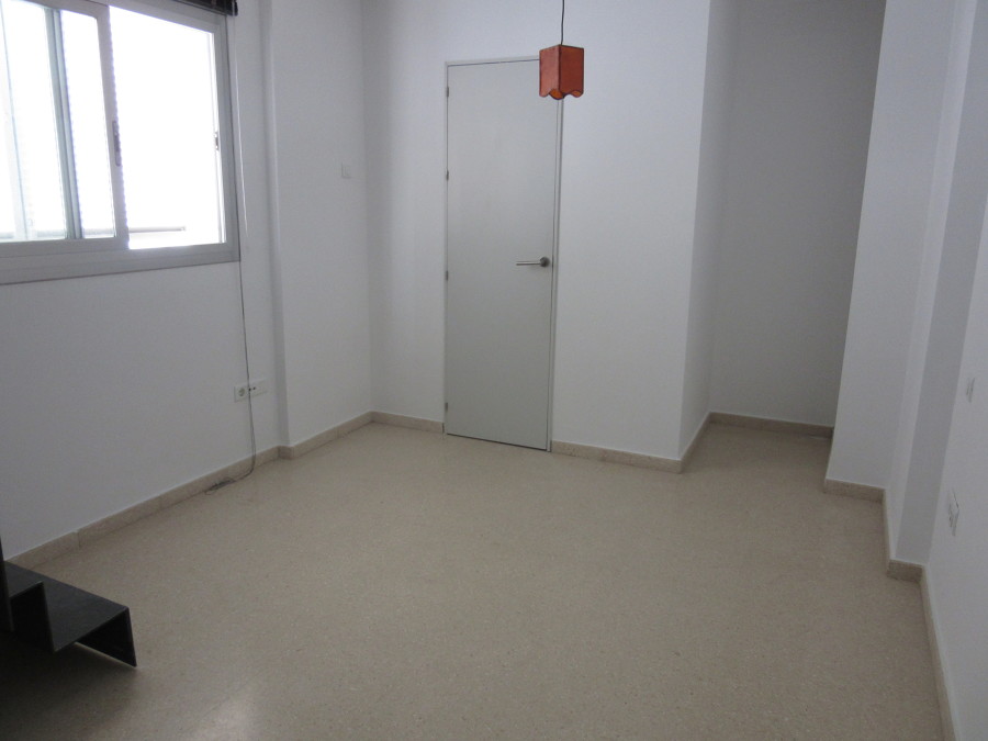 Home staging en Sevilla – Vivienda triplex en calle Duque Cornejo (Antes)