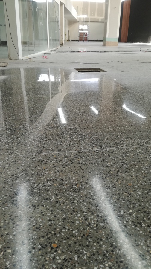 hormigon abrillantado con litio