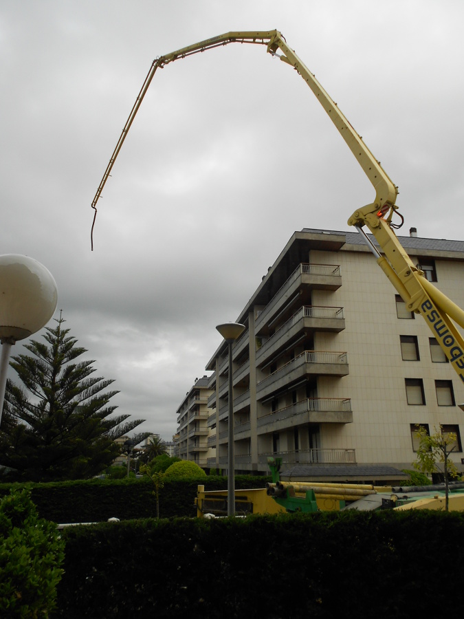 Hormigonado de la losa.