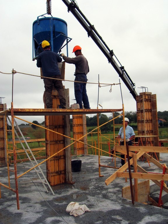 HORMIGONADO DE PILARES