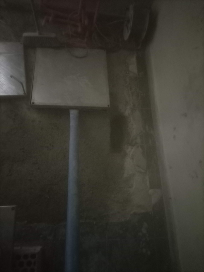 Hormigonado y colocación de tapa del pozo