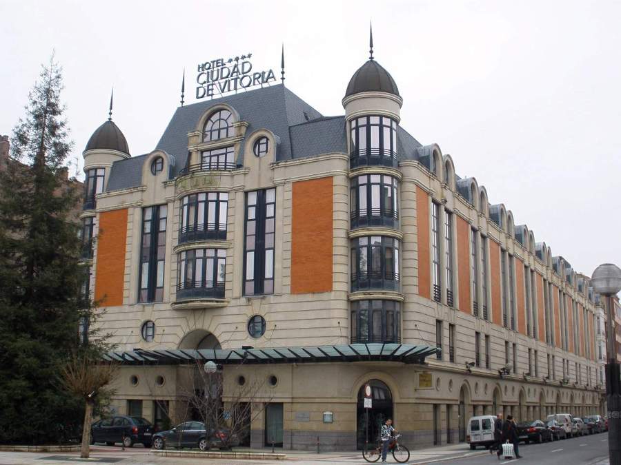 HOTEL CIUDAD DE VITORIA (Vitoria)