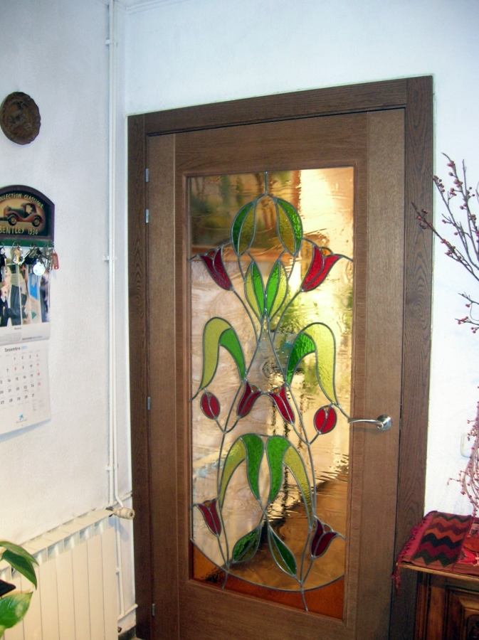 HUECO DE PASO DE 100 EN EL COMEDOR .