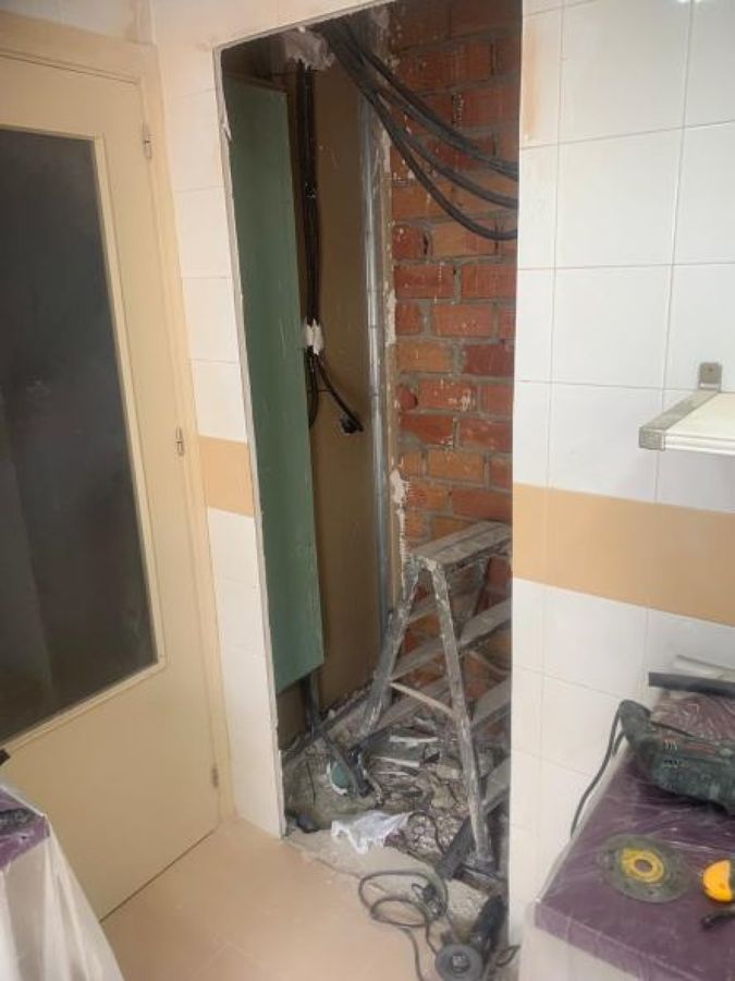 HUECO ESCALERA DESPENSA