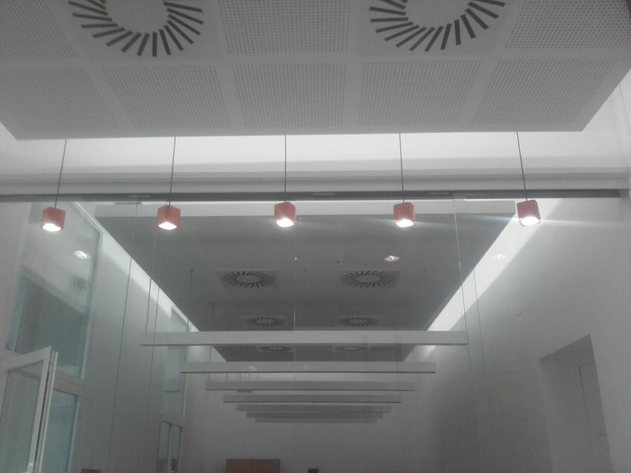 ILUMINACIOB SALA ACCESO AL REGISTRO DE LA CNMC