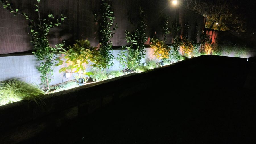 Iluminación de la jardinera