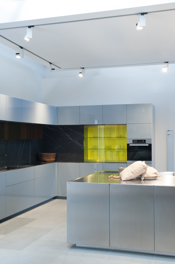 iluminaciòn local comercial