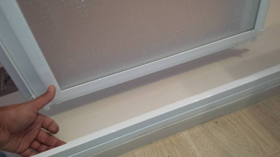 imagen del sistema limpia fácil, sistema basculante de limpieza patentado por la marca. 