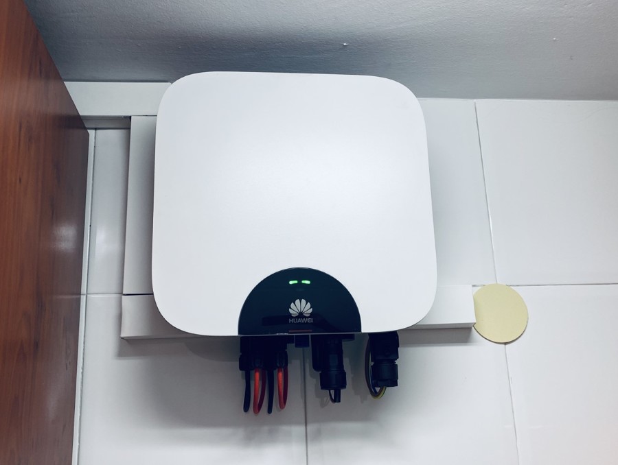 Imagen frontal del inversor