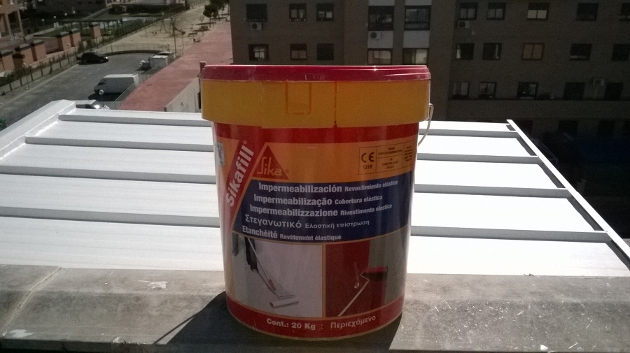 Impermeabilizado de cubierta panel sandwich.