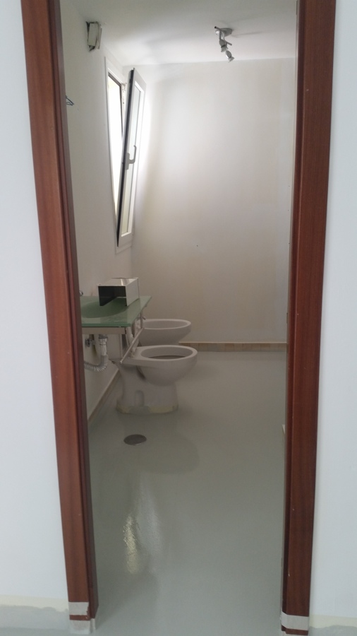 Imprimación antes de aplicar la resina epoxi 