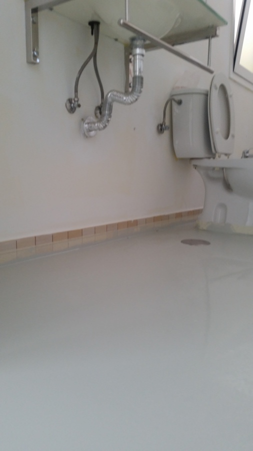 Imprimación antes de aplicar la resina epoxi 