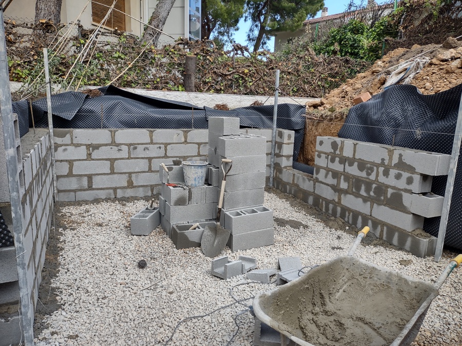 Inicio de la construcción del local técnico soterrado.