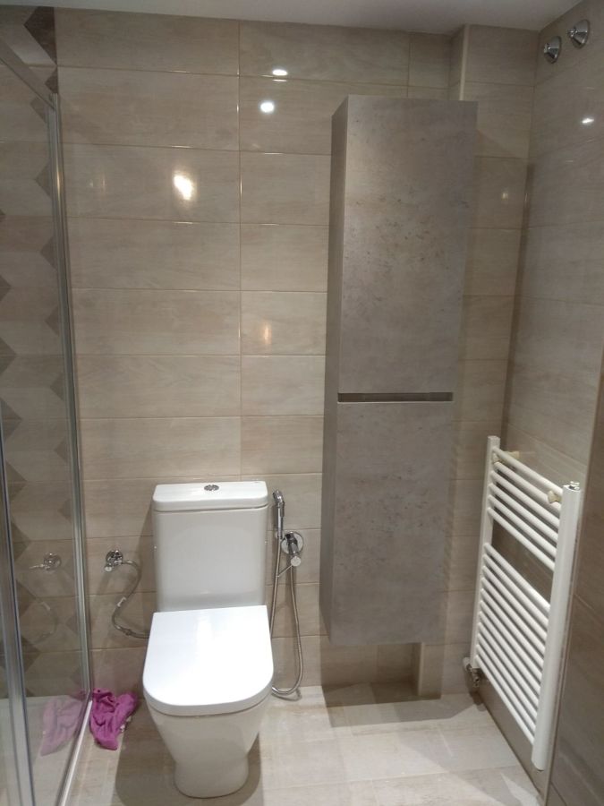 Inodoro con grifo especial (bidet)