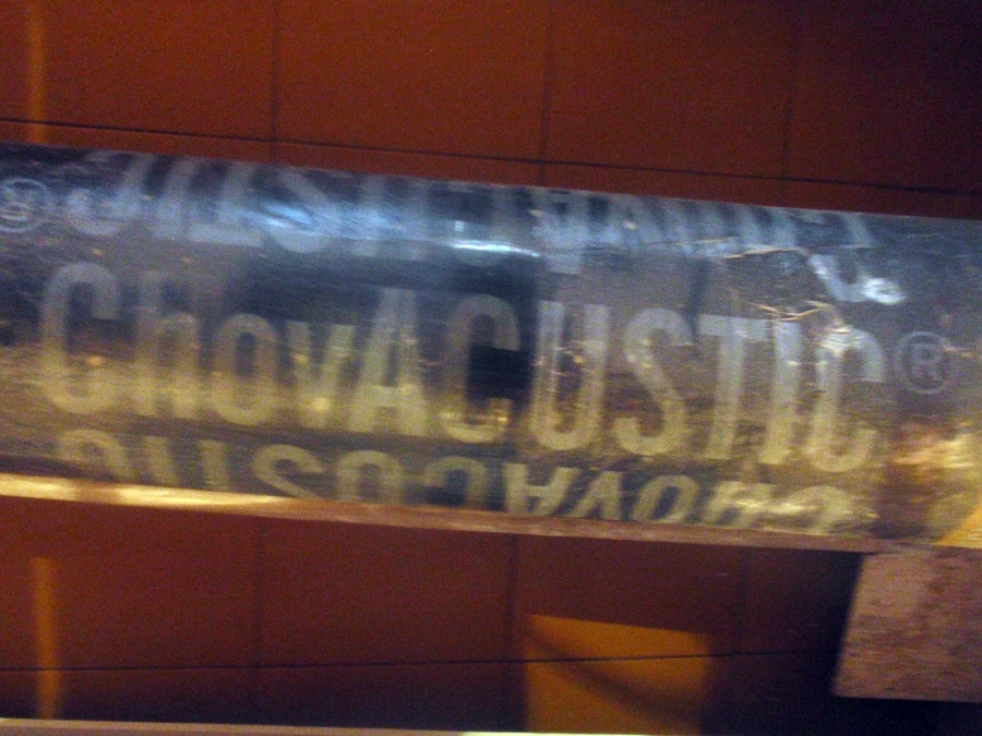 Insonorización de techo y medianera de Restaurante .