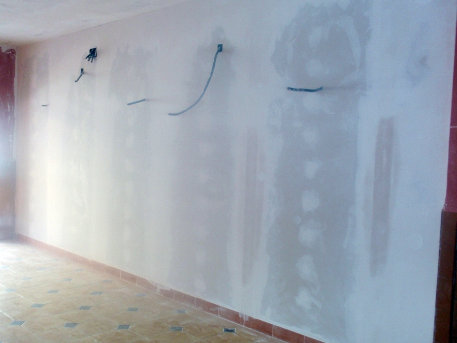 Insonorización de techo y medianera de Restaurante .