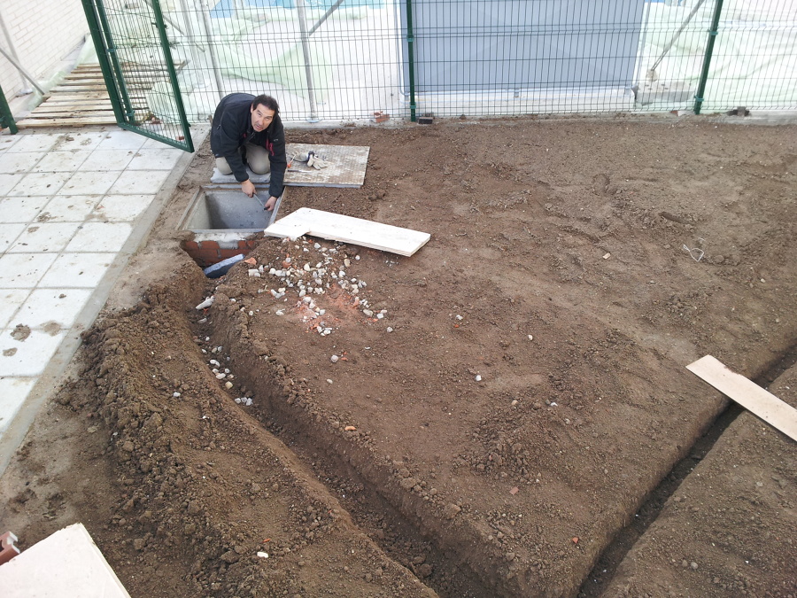 Instalación arqueta de riego
