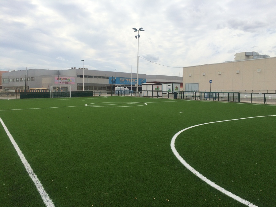 Instalación campo de futbol en C.C L'Aljub de Elche