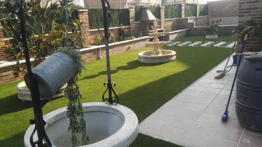 Instalación Césped Artificial en Residencial_3