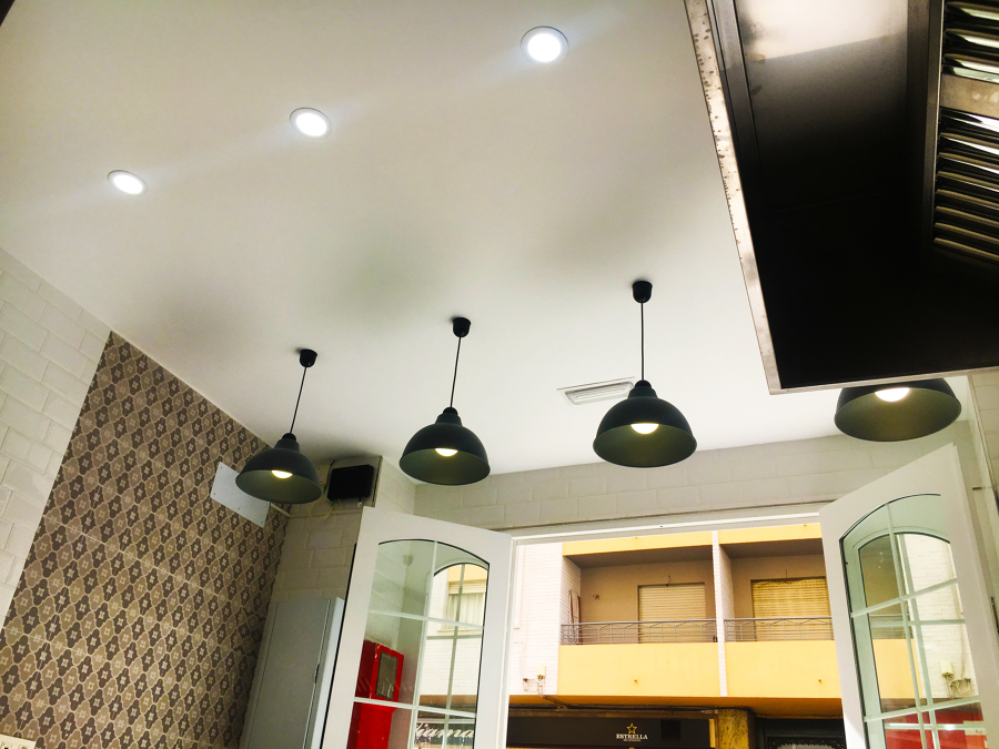 Instalación completa en local comercial