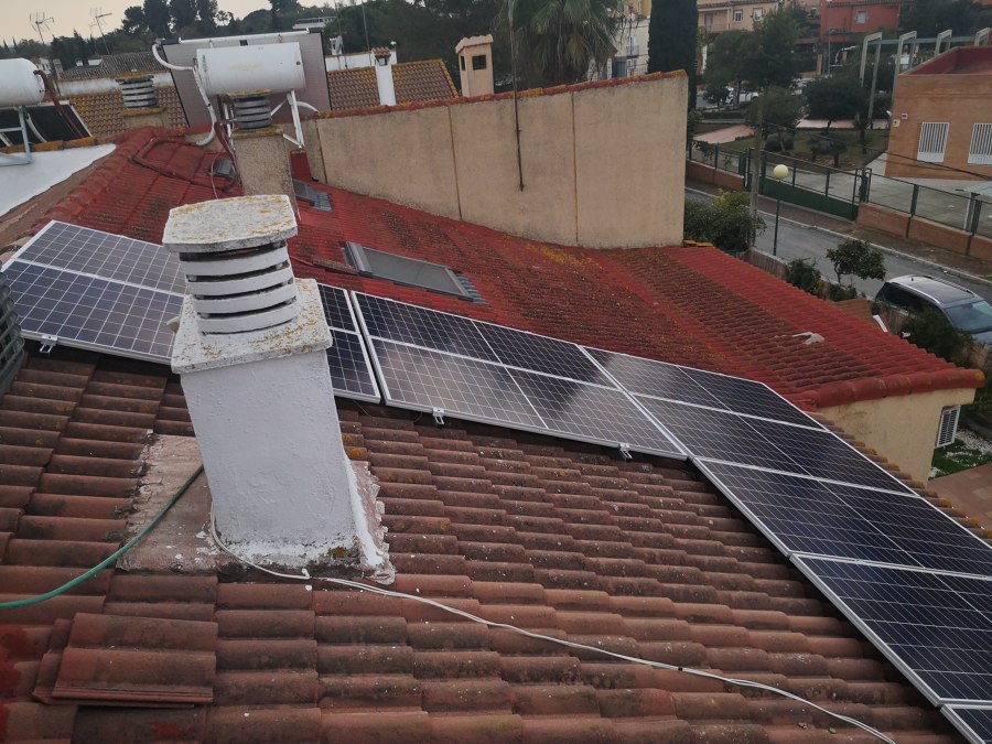 Instalación coplanar sobre teja