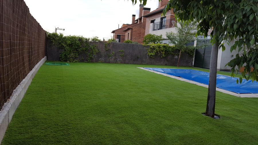 Instalación de 100m2 de cesped artificial