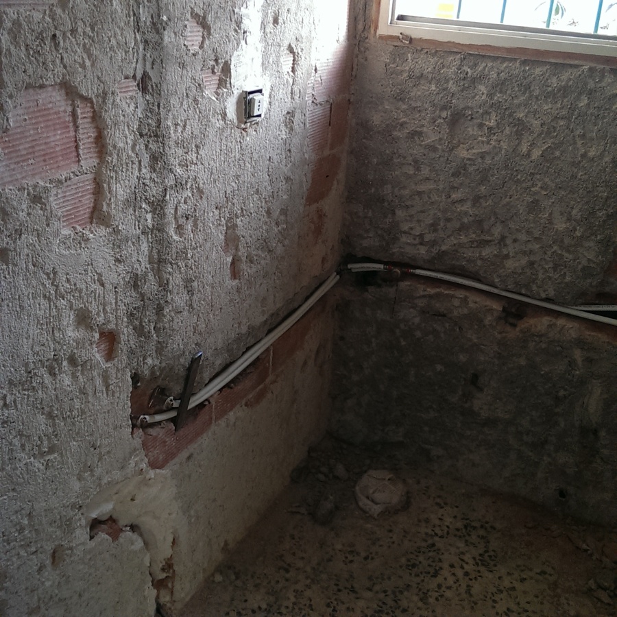 INSTALACIÓN DE AGUA EN BAÑO 2