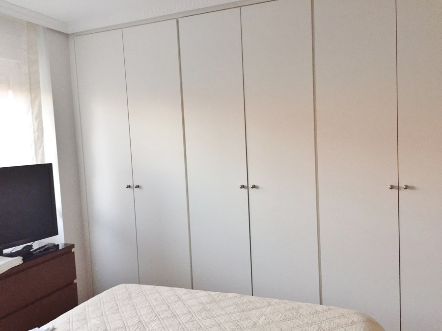 Instalación de armario en malemina blanca