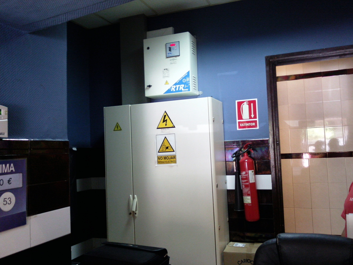 INSTALACION DE BATERIA DE CONDENSADORES