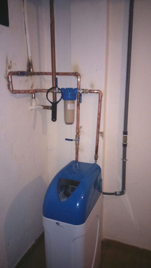 Instalación de descalcificador