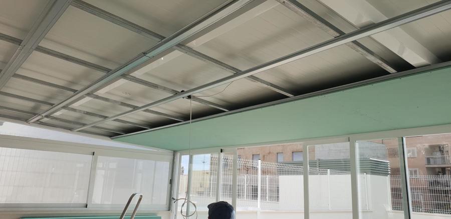 Instalación de falso techo de yeso laminado