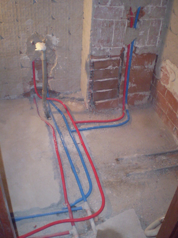 Instalacion de fontaneria en la bañera