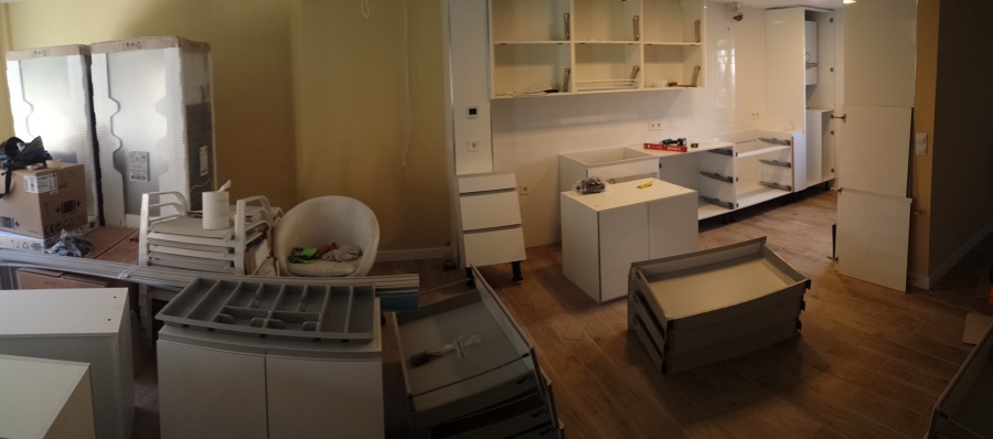 instalación de los muebles de cocina y electrodomésticos