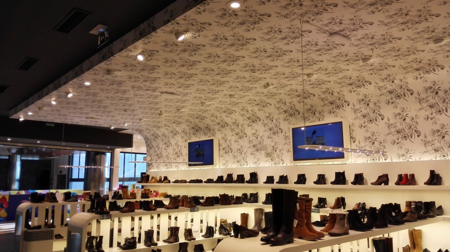 instalacion de mobiliario suspendido en paredes de pladur