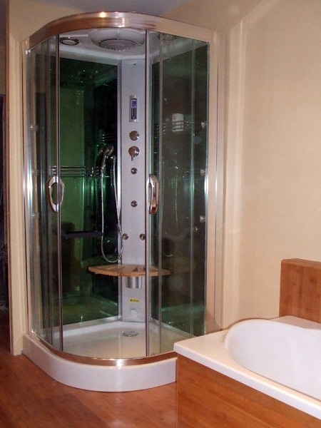 instalación de plato de ducha semicircular 