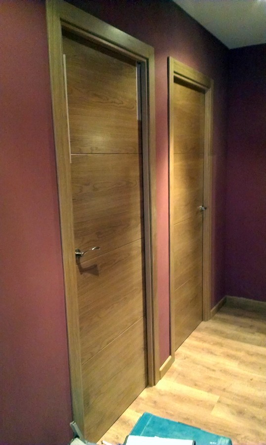 Instalación de puertas de paso