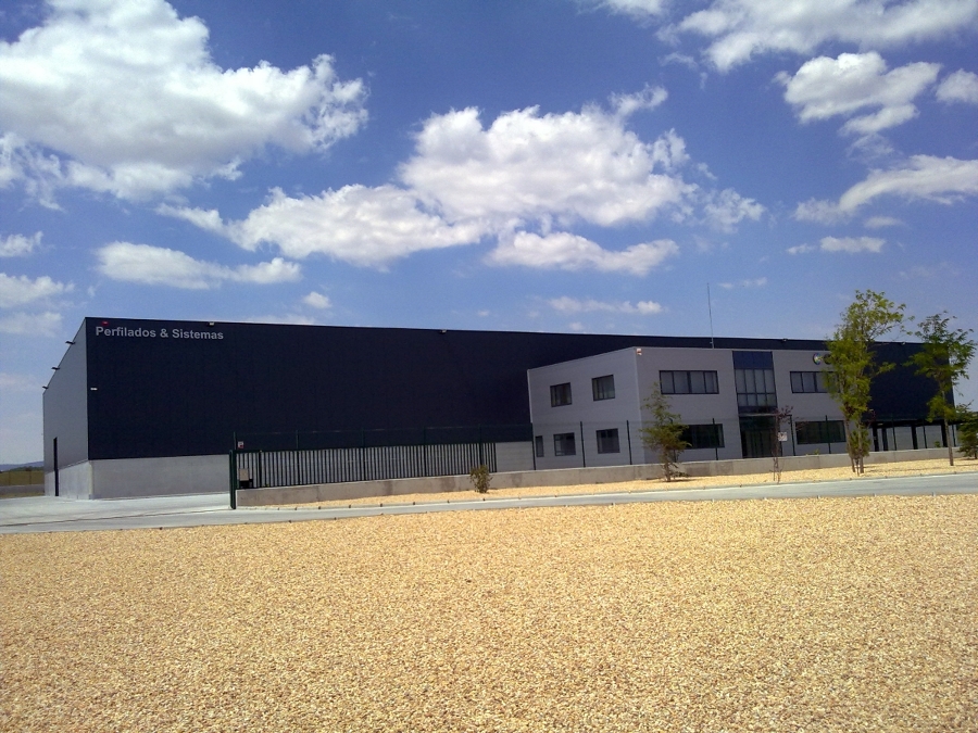 INSTALACION DE SEGURIDAD EN NAVE INDUSTRIAL