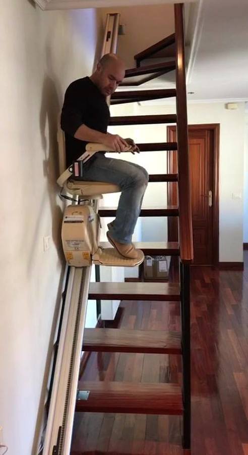 INSTALACIÓN DE SILLA SALVAESCALERA RECTA