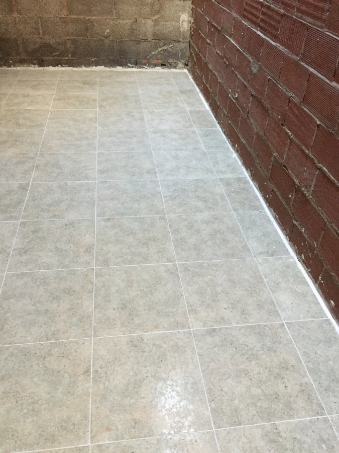 Instalación de suelo en oficinas