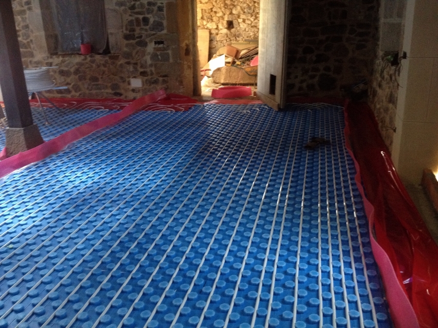 Instalación de suelo radiante con aerotermia Thermor