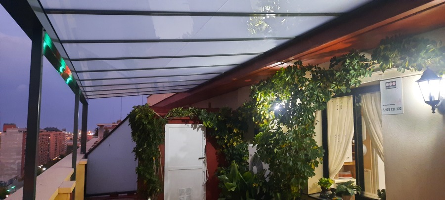 Instalación de techo fijo