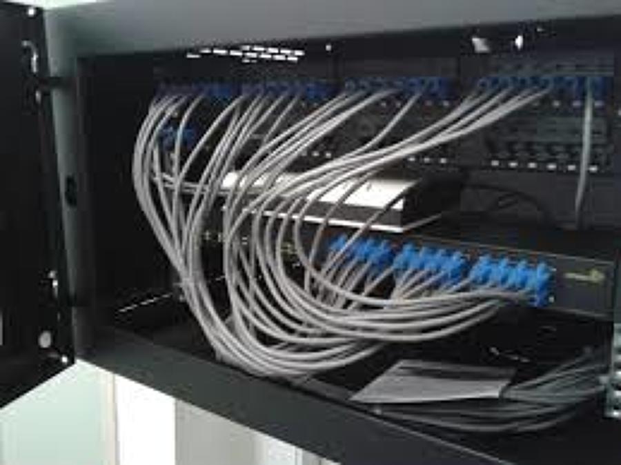 INSTALACION DE TELECOMUNNICACIONES  RED DE DATOS