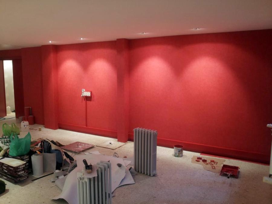 Instalación del Revestimiento Acústico en Rojo