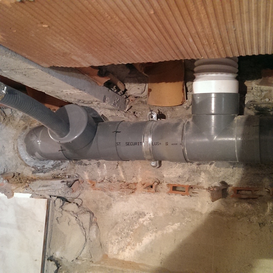 INSTALACIÓN DESAGÜES NUEVOS