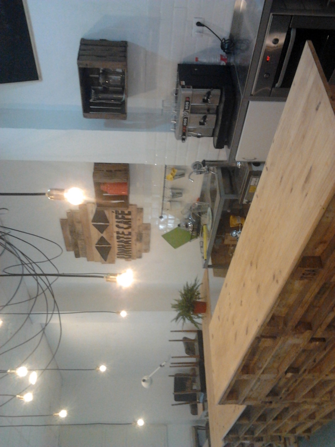 INSTALACIÓN ELÉCTRICA EN UNHATE CAFE