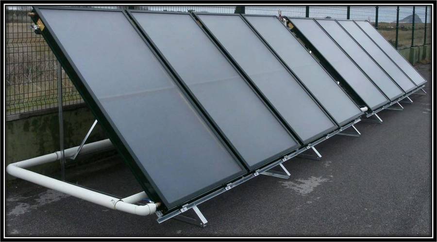 INSTALACIÓN EN BATERIA DE PLACAS SOLARES TERMICAS CON ACUMULADOR EN INTERIOR